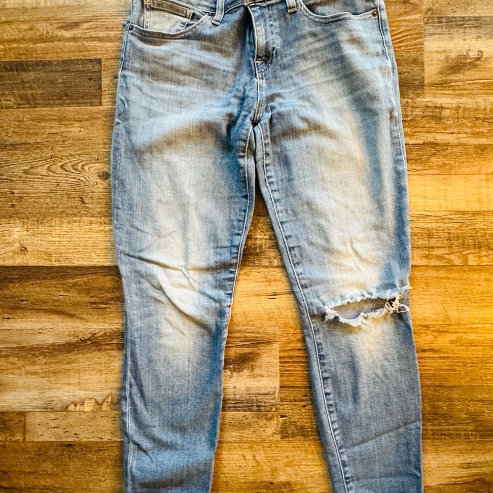 Lucky Brand Light Blue Distressed Skinny Jeans